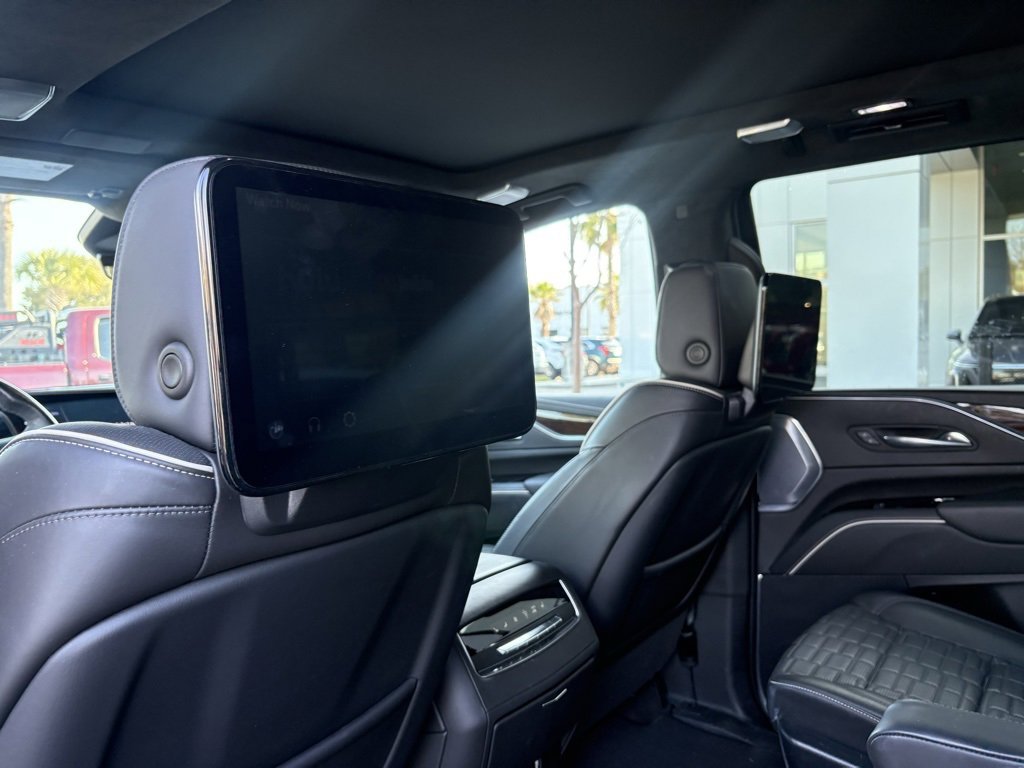 Used 2023 Cadillac Escalade Sport Platinum image 16