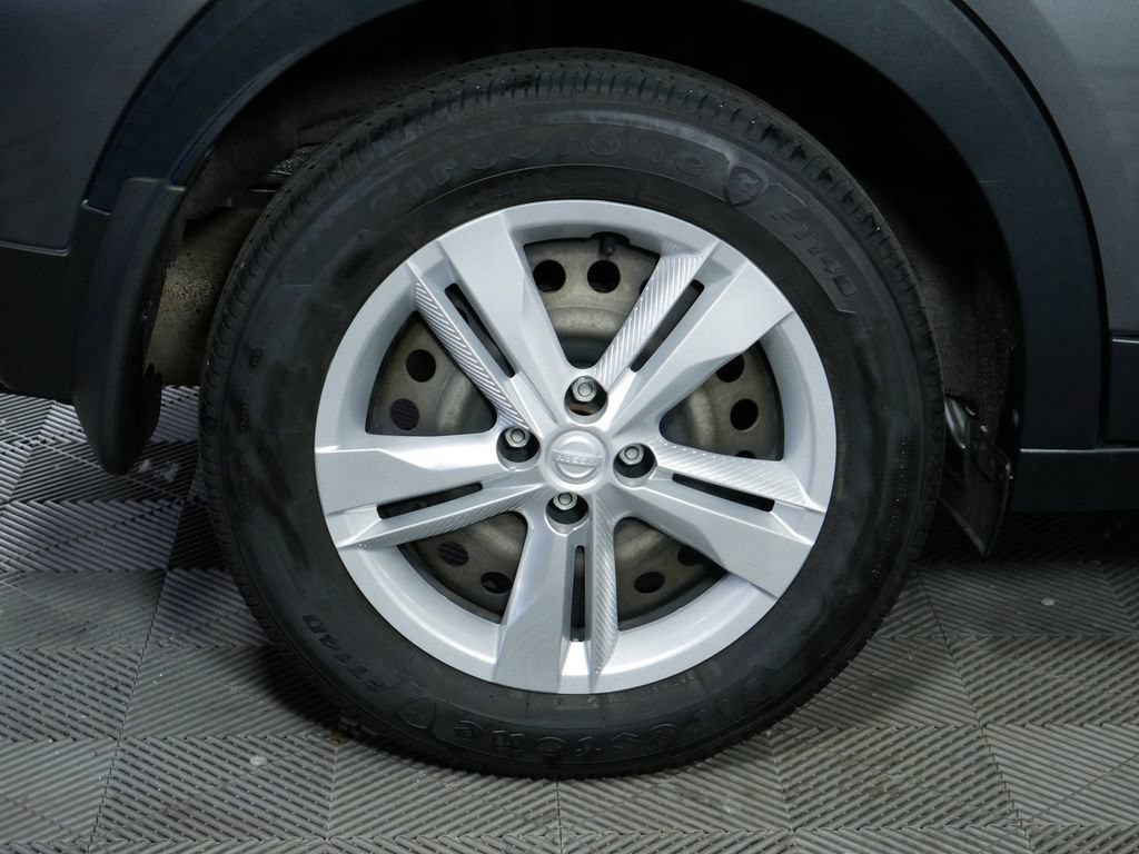 Used 2023 Nissan Kicks S FWD image 11