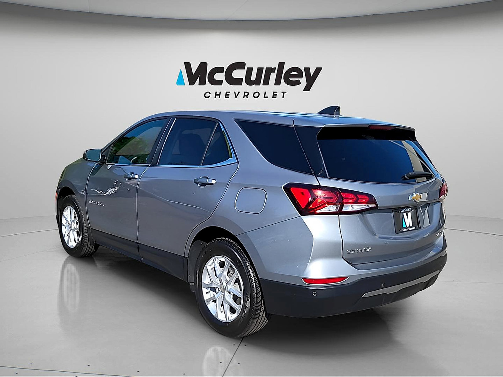 Used 2024 Chevrolet Equinox LT AWD/4WD image 5