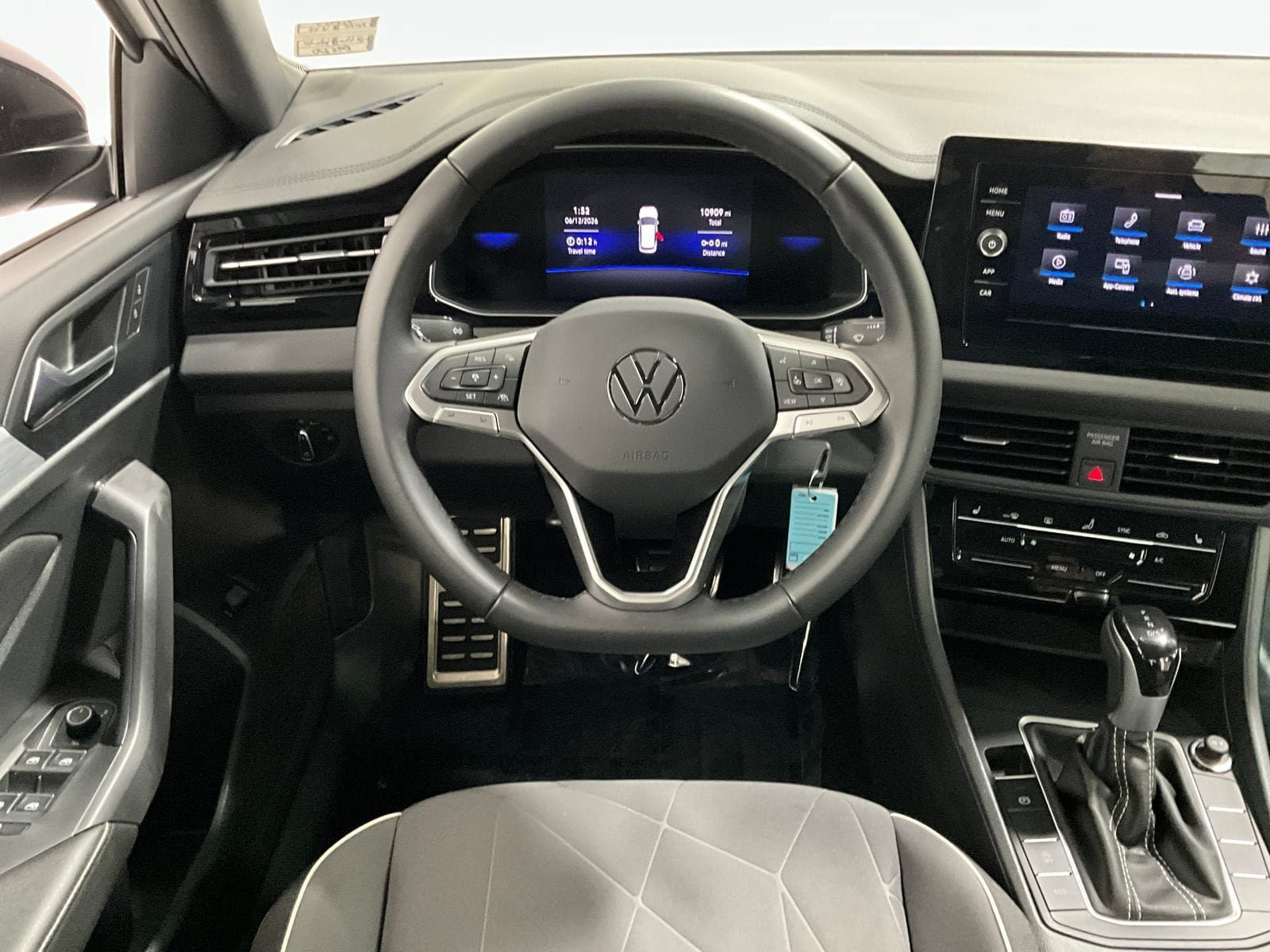 Used 2025 Volkswagen Jetta Sport FWD image 7