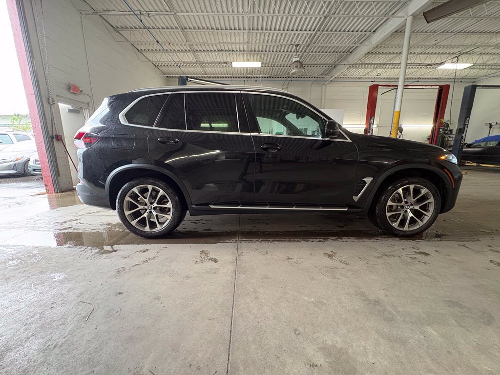Used 2026 BMW X5 sDrive40i RWD image 2