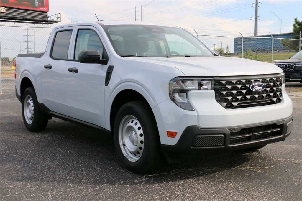 New 2025 Ford Maverick XL w/ Equipment Group 101A image 4