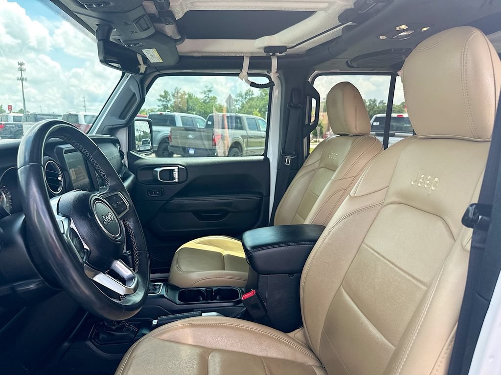 Used 2019 Jeep Wrangler Unlimited Sahara w/ Quick Order Package 24M Moab AWD/4WD image 8