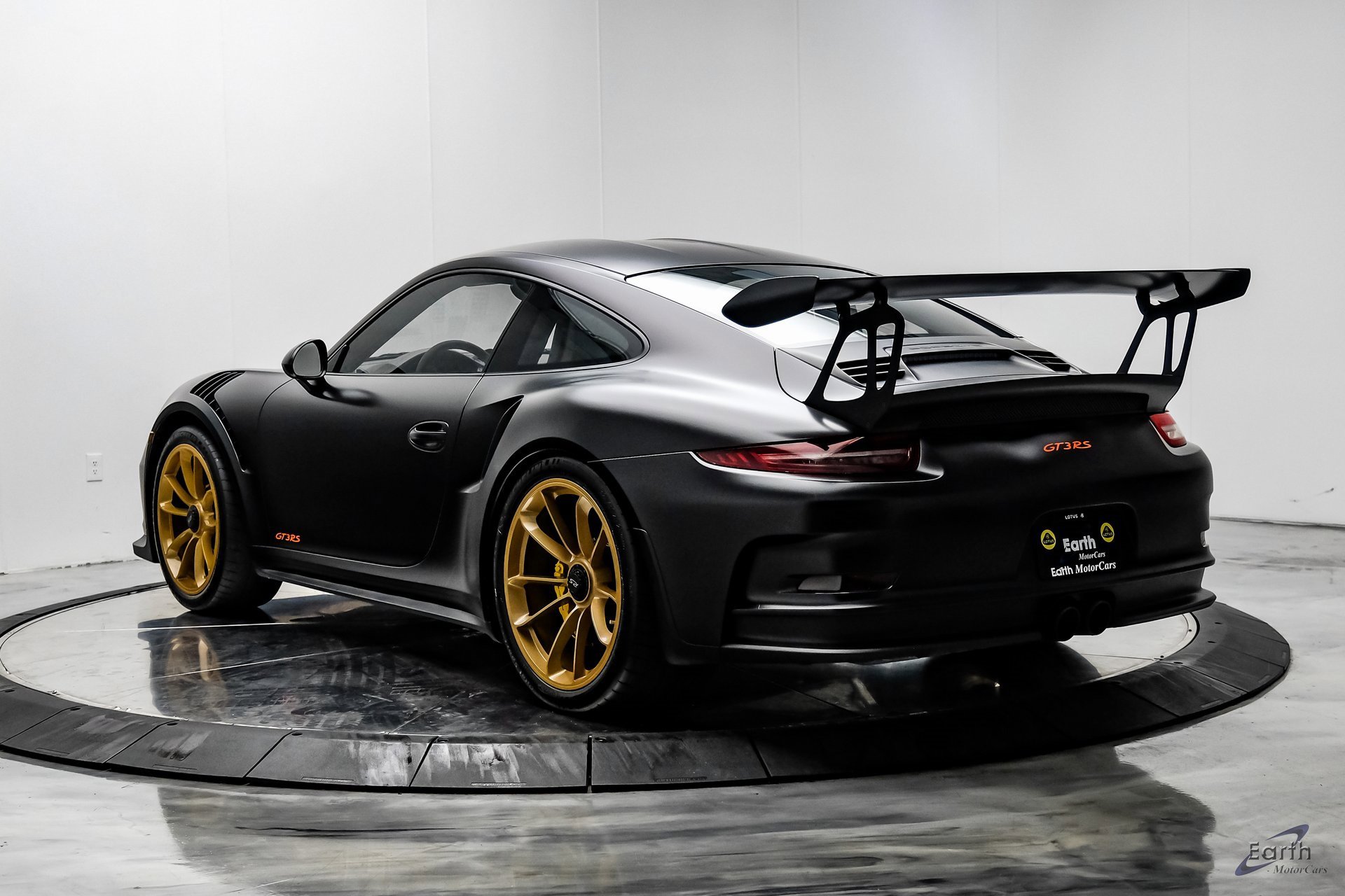 Used 2016 Porsche 911 GT3 RS image 8