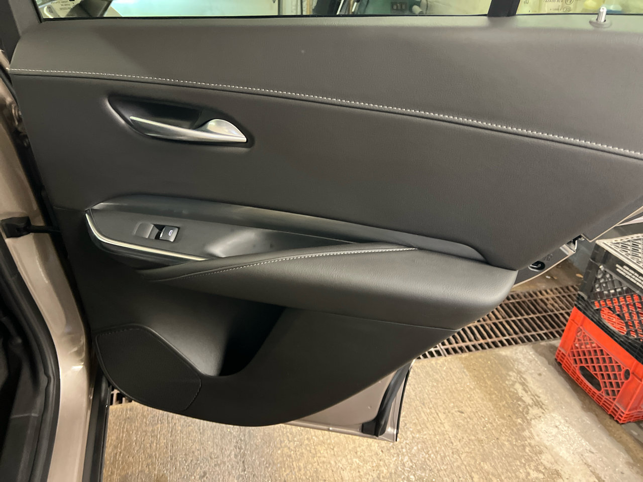 Used 2024 Cadillac XT4 Premium Luxury w/ Active Safety Package image 17