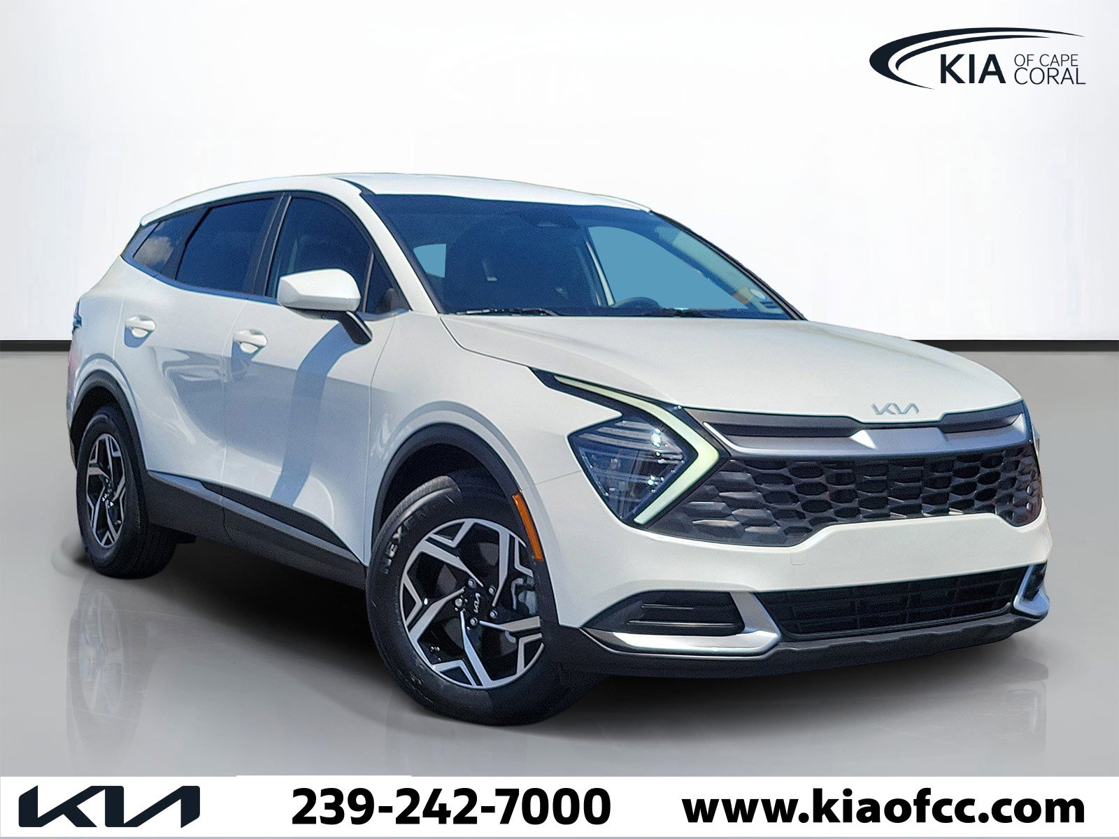 Certified 2024 Kia Sportage LX FWD image 1