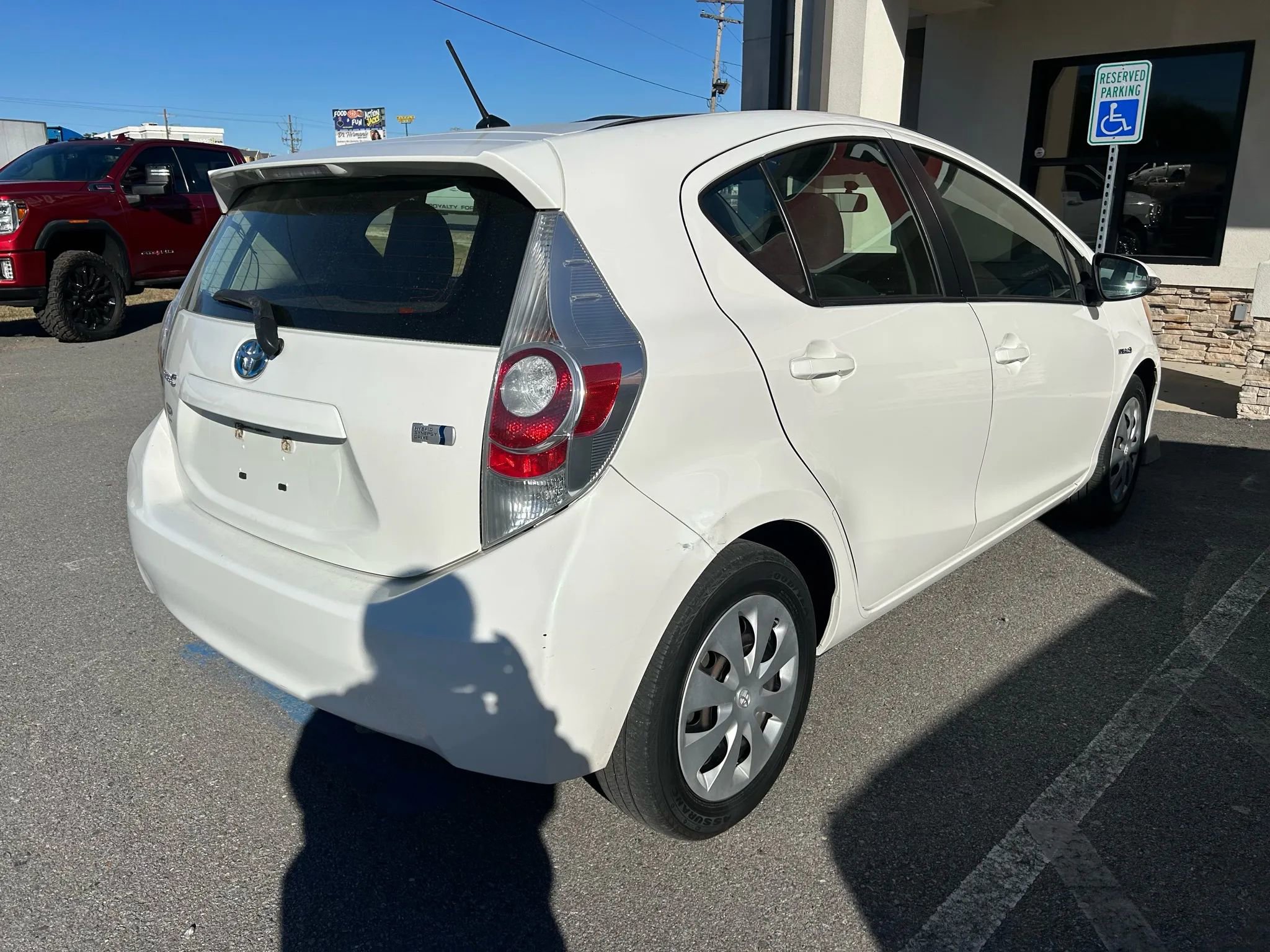 Used 2013 Toyota Prius C One image 5