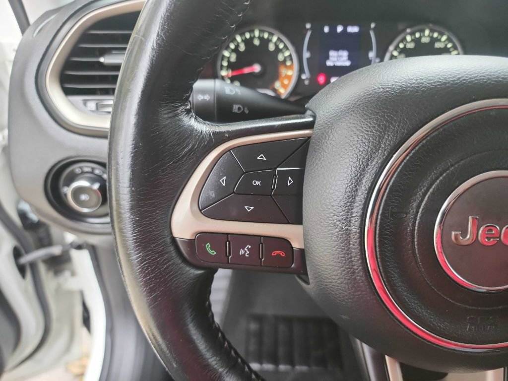 Used 2017 Jeep Renegade Latitude image 18