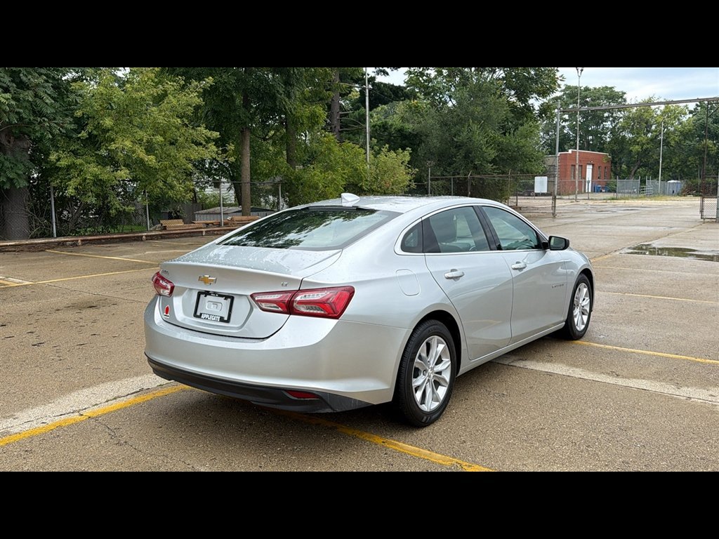 Used 2022 Chevrolet Malibu LT FWD image 5