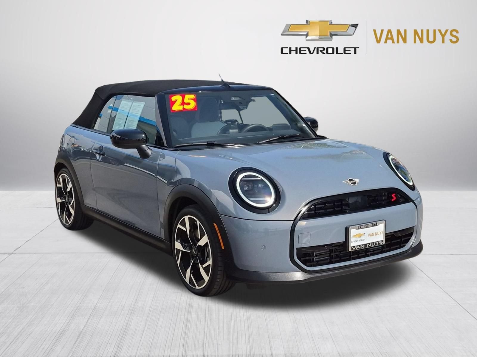 Used 2025 MINI Cooper S FWD image 3