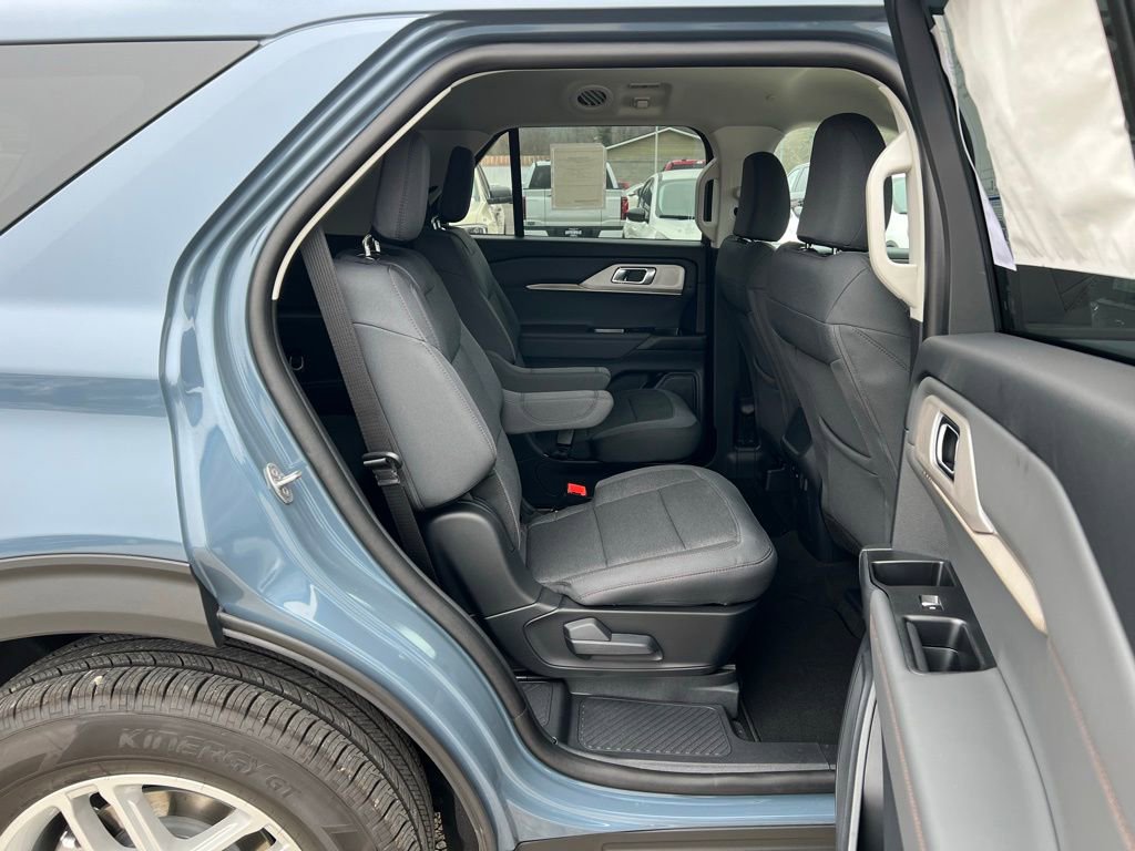 New 2026 Ford Explorer Active image 19