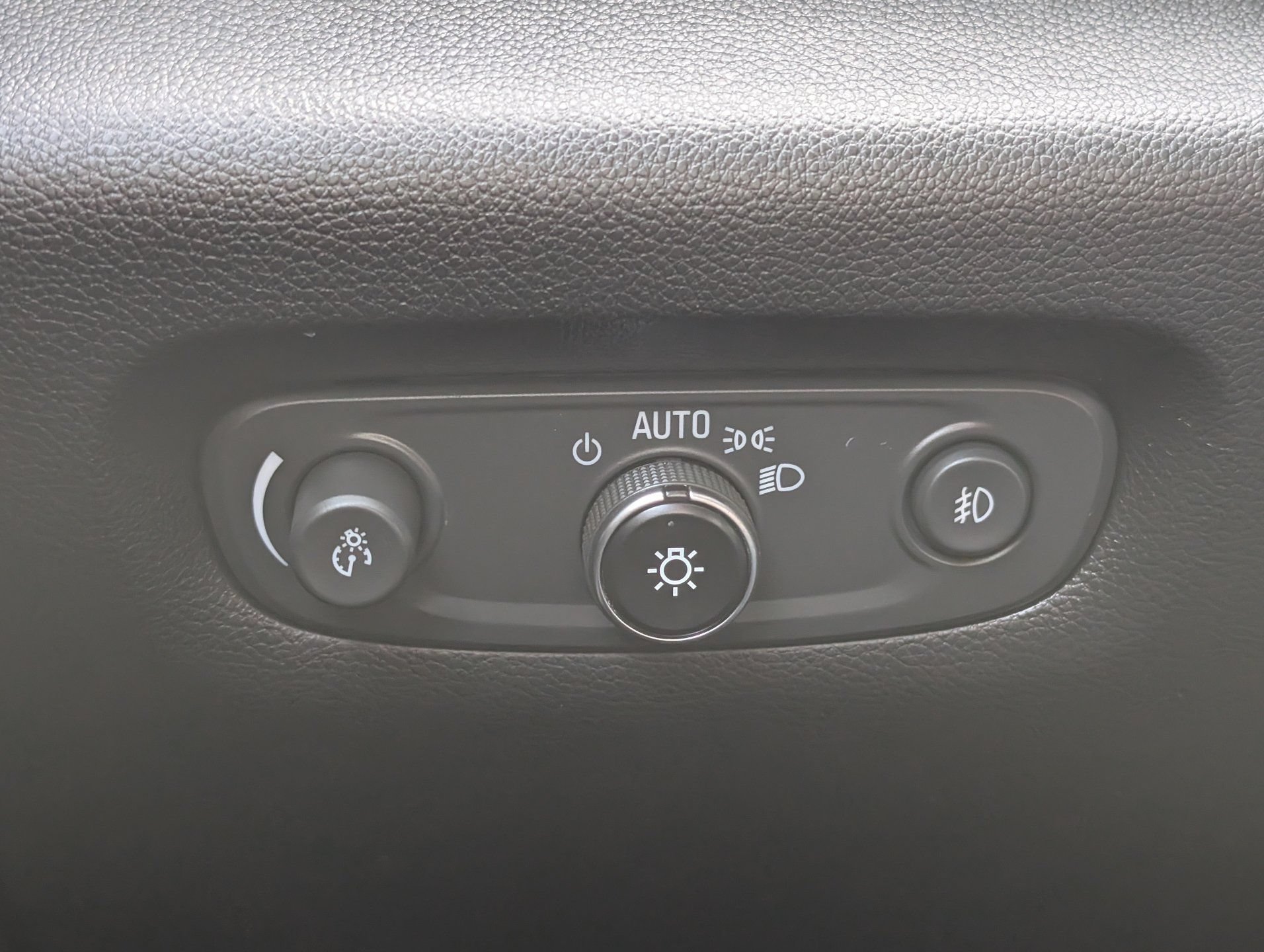Certified 2020 Chevrolet Traverse RS FWD image 24