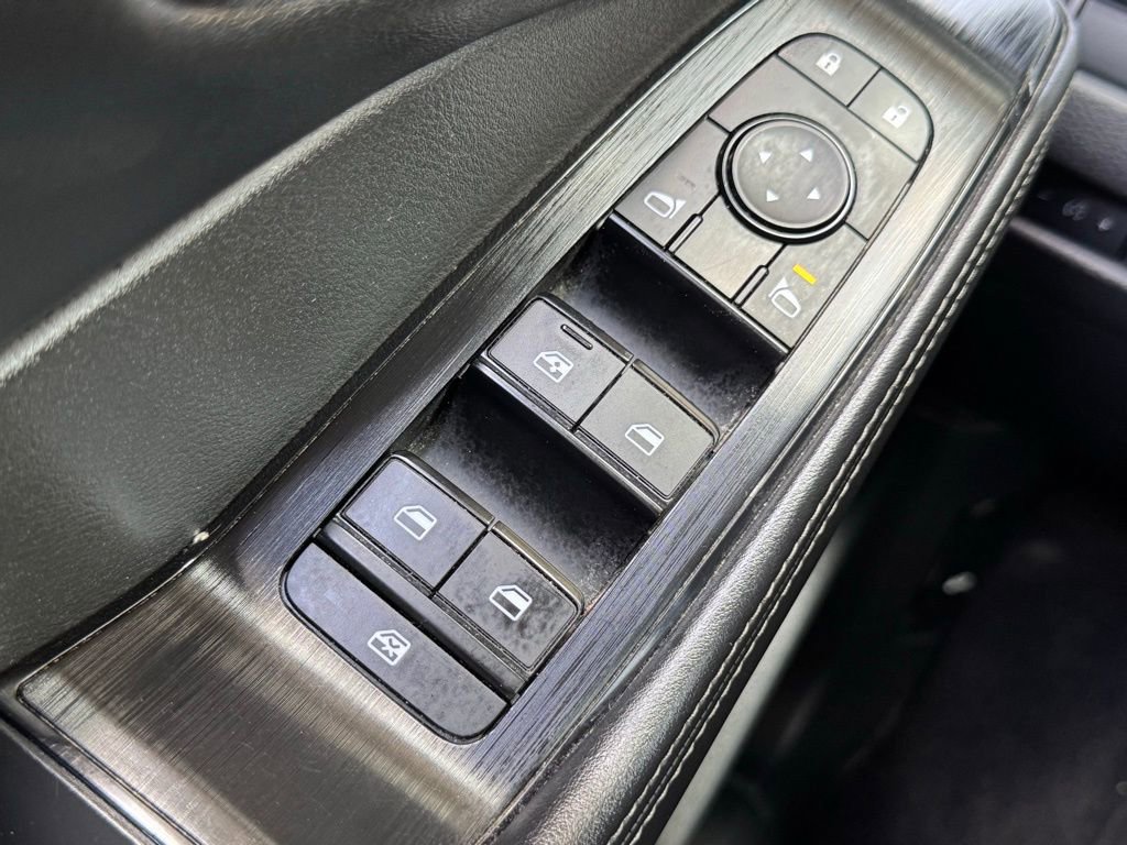Used 2023 Nissan Rogue SV w/ SV Premium Package FWD image 24
