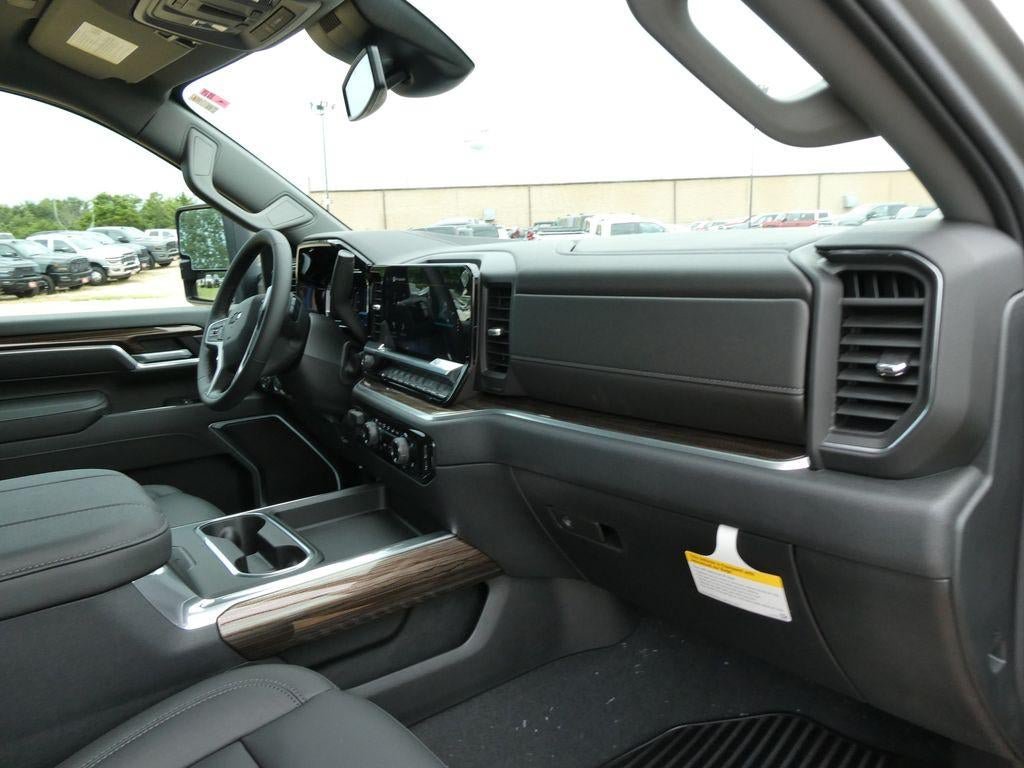 New 2026 Chevrolet Silverado 2500 LT w/ Trail Boss Package AWD/4WD image 11