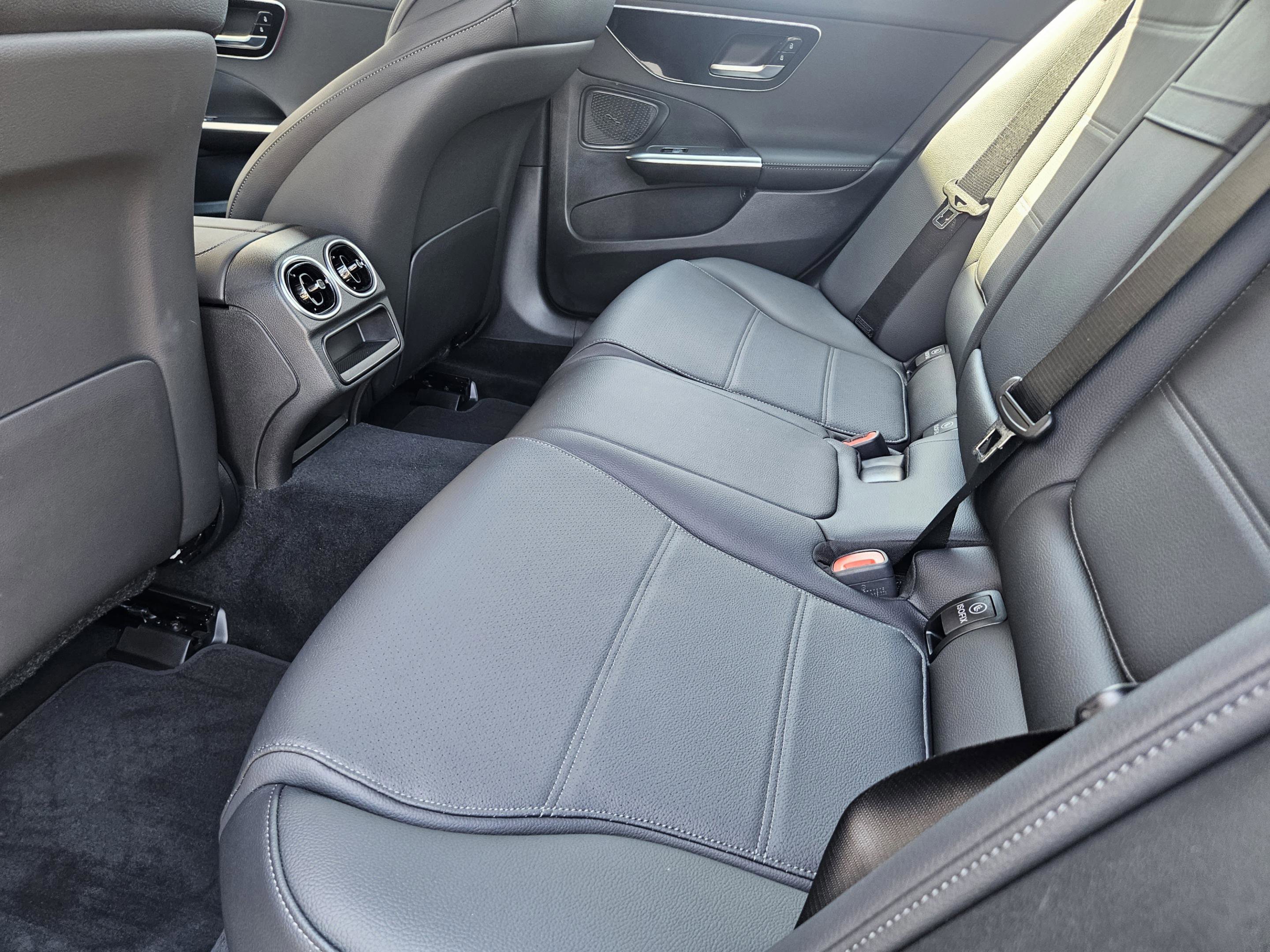 Certified 2026 Mercedes-Benz C 300 4MATIC Sedan image 29