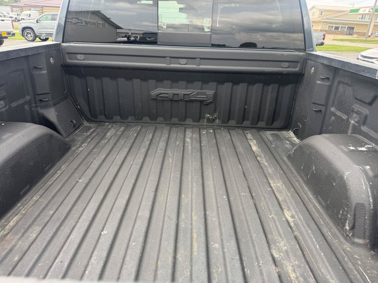 Used 2021 GMC Sierra 1500 AT4 w/ AT4 Preferred Package AWD/4WD image 4