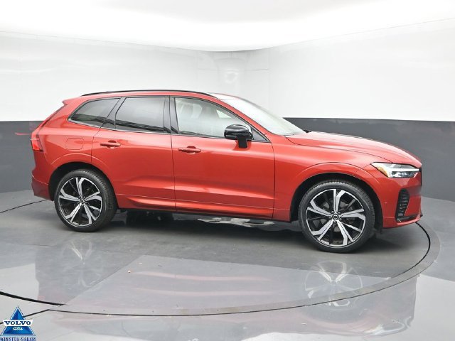 Used 2023 Volvo XC60 B5 Ultimate w/ Climate Package