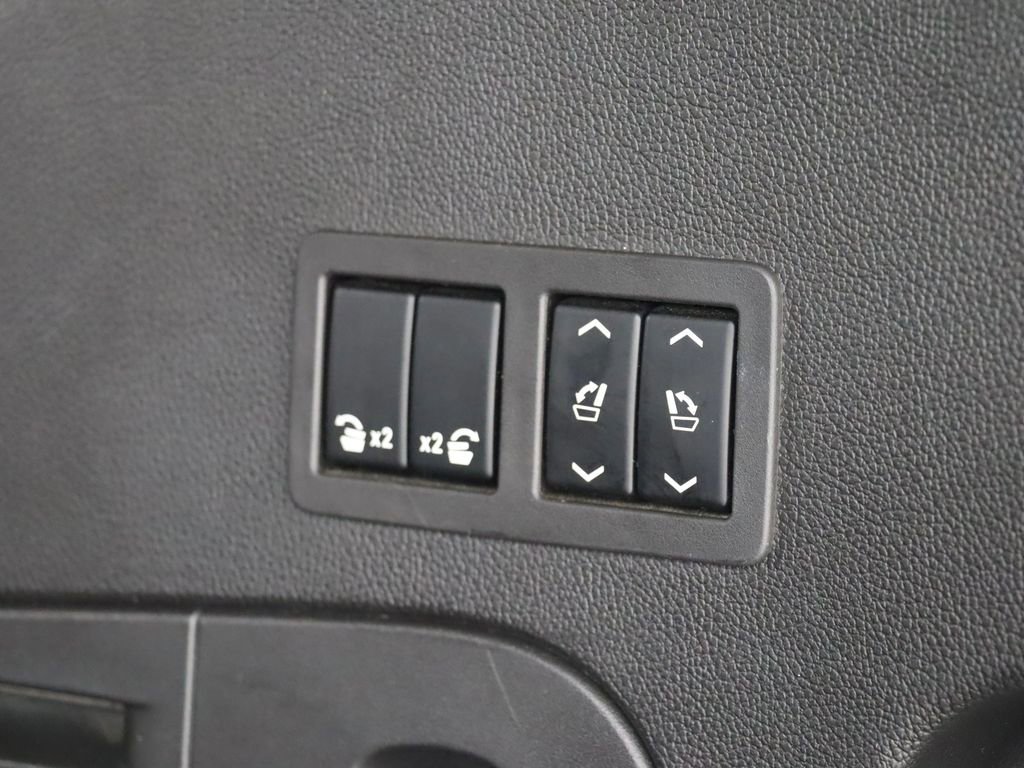 Used 2016 Cadillac Escalade Premium AWD/4WD image 39