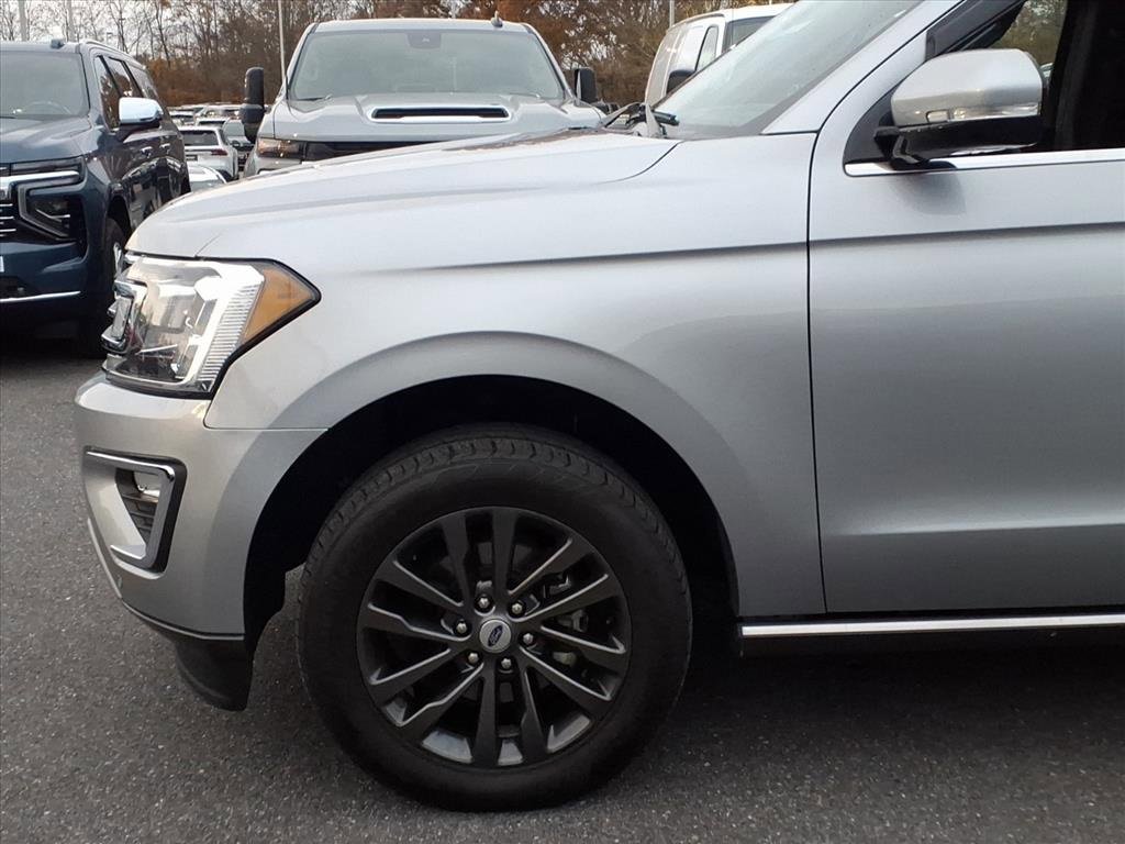 Used 2021 Ford Expedition Limited image 6