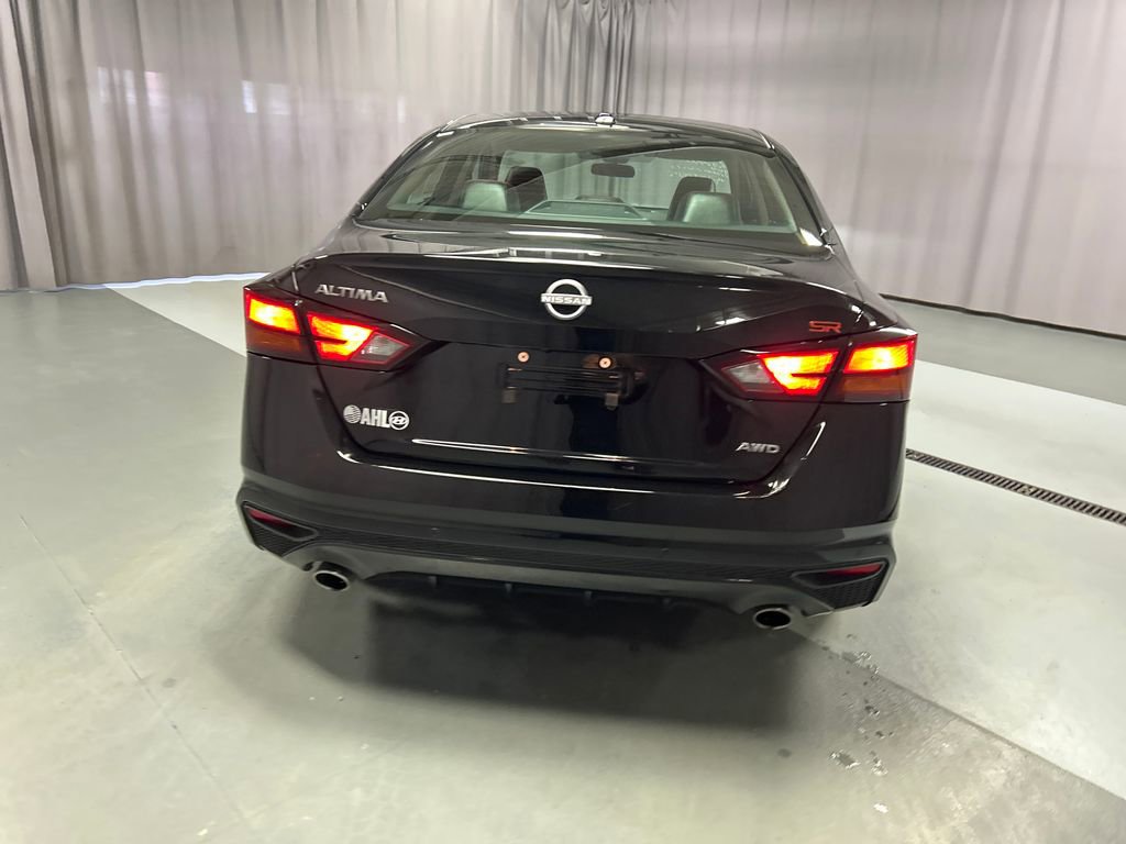 Used 2025 Nissan Altima 2.5 SR AWD/4WD image 6