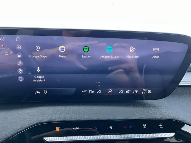 Used 2025 Buick Enclave Sport Touring w/ Power Package image 10