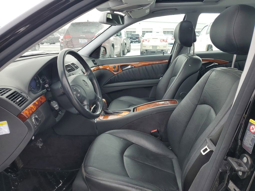 Used 2006 Mercedes-Benz E 350 4MATIC Sedan image 5