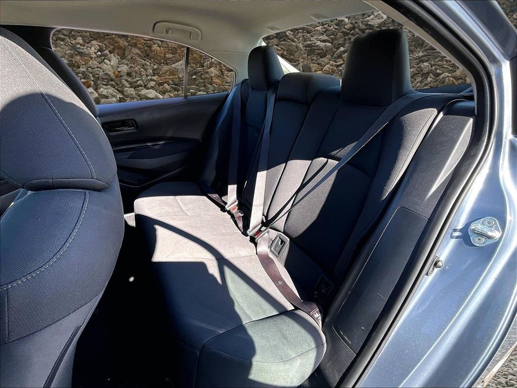 Used 2022 Toyota Corolla LE image 24
