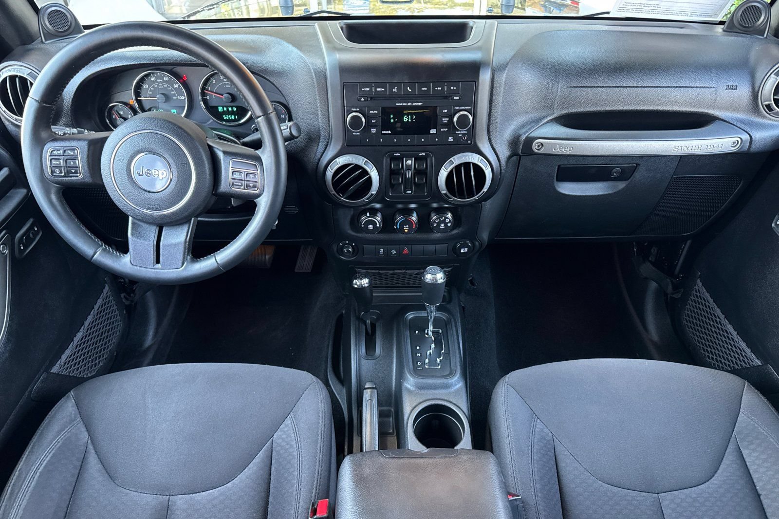 Used 2014 Jeep Wrangler Unlimited Sport w/ Quick Order Package 24S AWD/4WD image 13