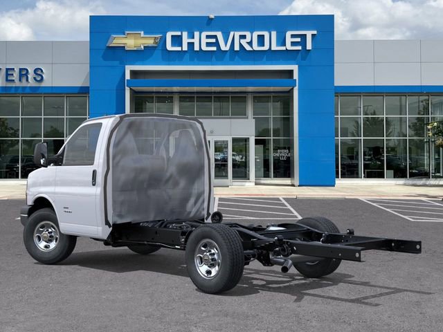 New 2025 Chevrolet Express 3500 w/ Power Convenience Package image 3
