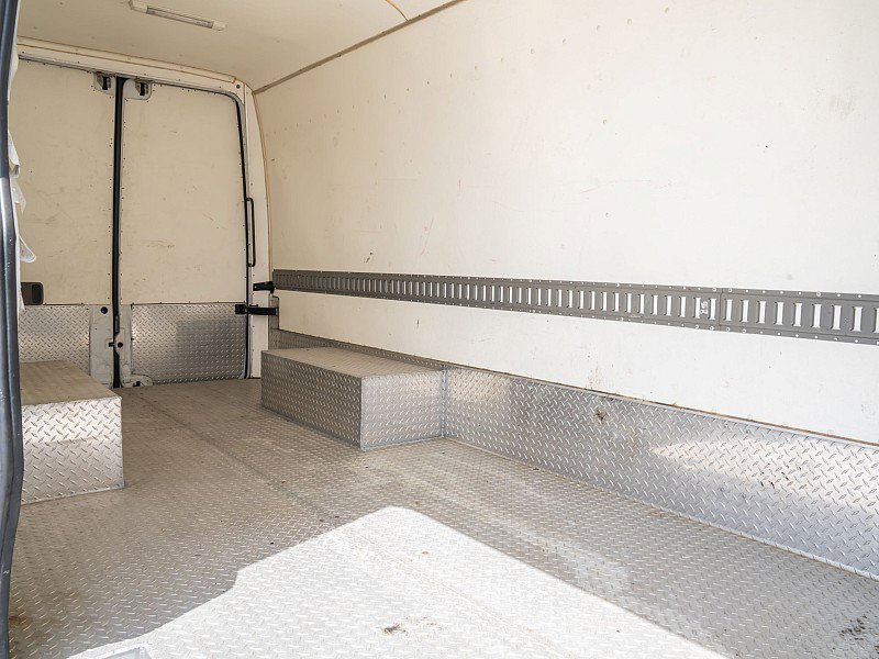 Used 2010 Mercedes-Benz Sprinter 3500 image 20