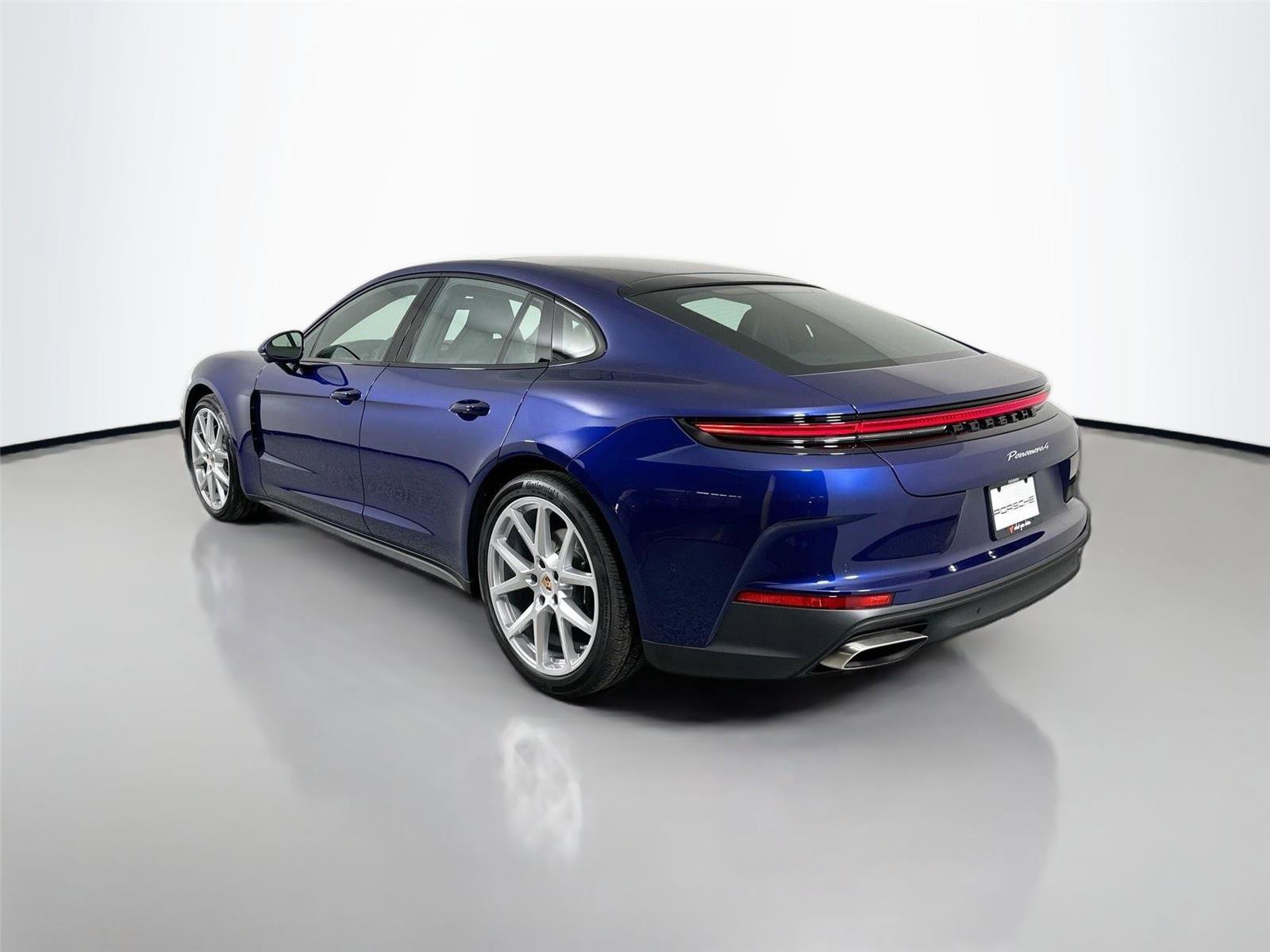 Certified 2026 Porsche Panamera 4 AWD/4WD image 3
