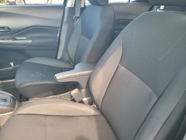 Certified 2025 Nissan Kicks Play S FWD image 13