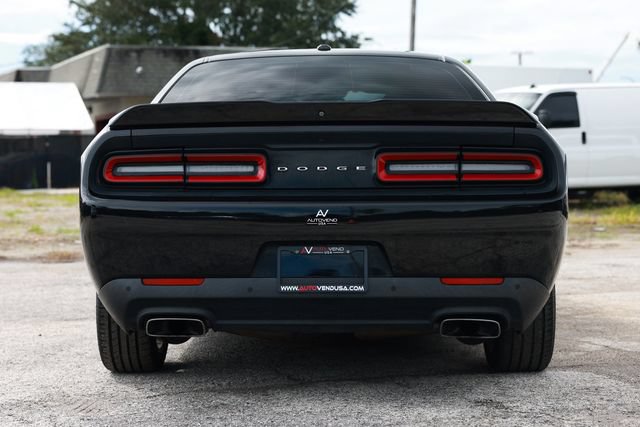 Used 2022 Dodge Challenger R/T RWD image 10