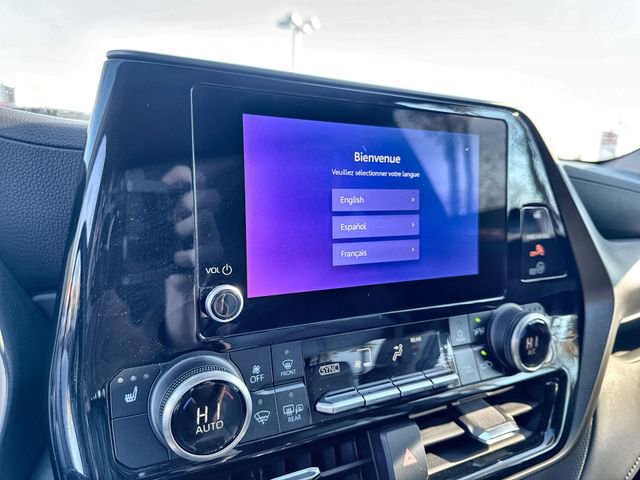 Used 2023 Toyota Highlander XLE image 24