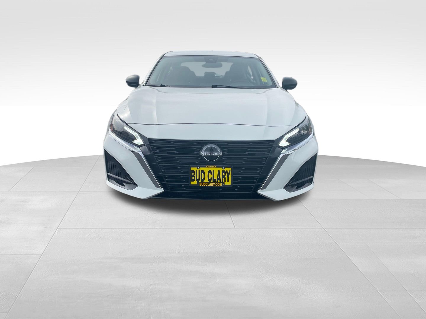 Used 2025 Nissan Altima 2.5 SV FWD image 9
