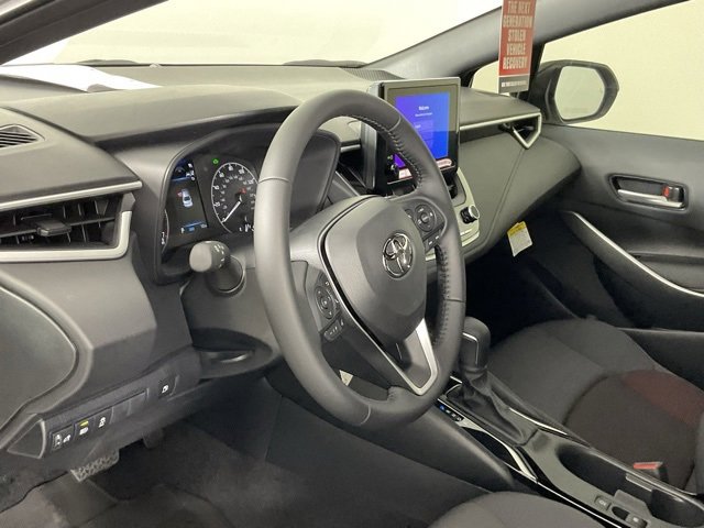 Used 2025 Toyota Corolla SE image 12