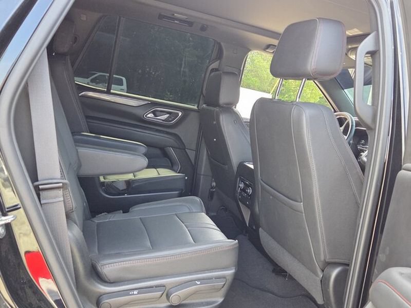 Used 2023 Chevrolet Tahoe RST w/ Luxury Package AWD/4WD image 15