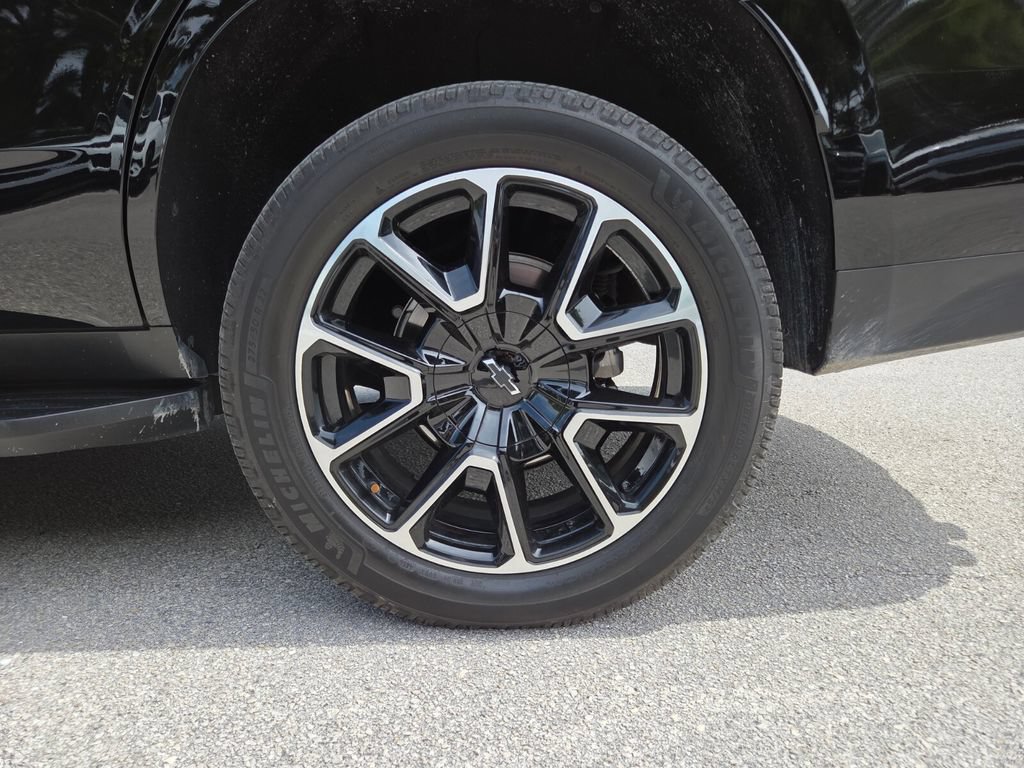 Used 2023 Chevrolet Tahoe RST w/ Sport Performance Package RWD image 22