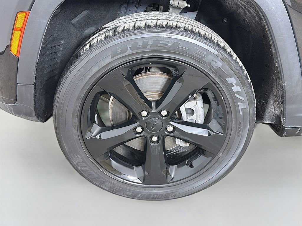 Used 2022 Jeep Grand Cherokee L Laredo image 19