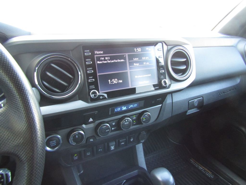 Used 2022 Toyota Tacoma TRD Off-Road w/ Technology Package image 23