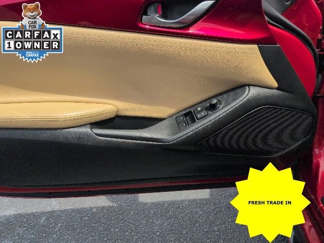 Used 2019 MAZDA MX-5 Miata RF Grand Touring RWD image 15