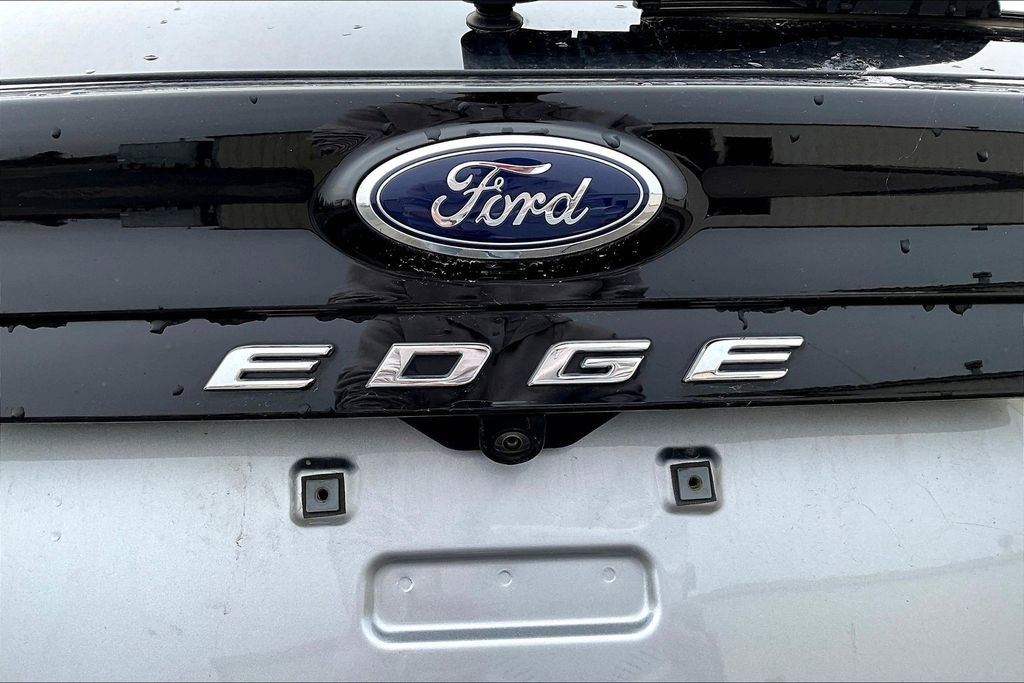 Used 2024 Ford Edge SE image 31