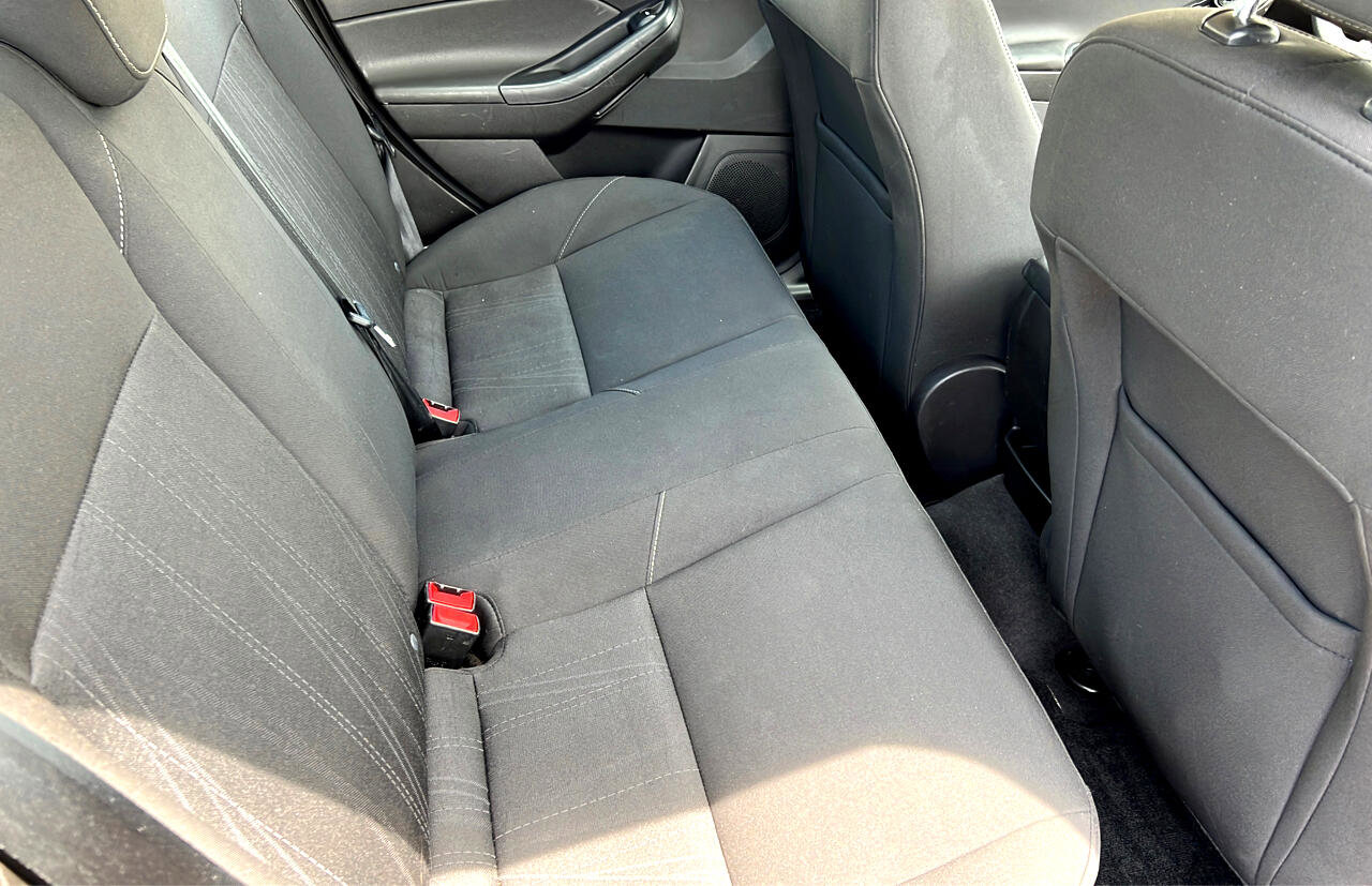 Used 2016 Ford Focus SE image 15