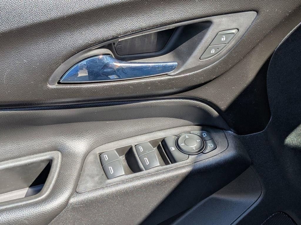 Used 2020 Chevrolet Equinox LT image 12