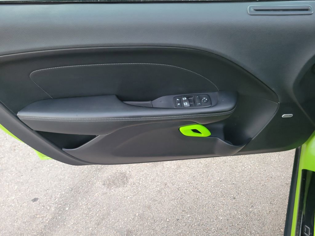 Used 2015 Dodge Challenger R/T Plus image 13