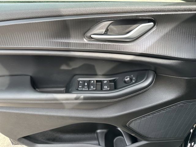 Used 2023 Jeep Grand Cherokee Laredo image 18