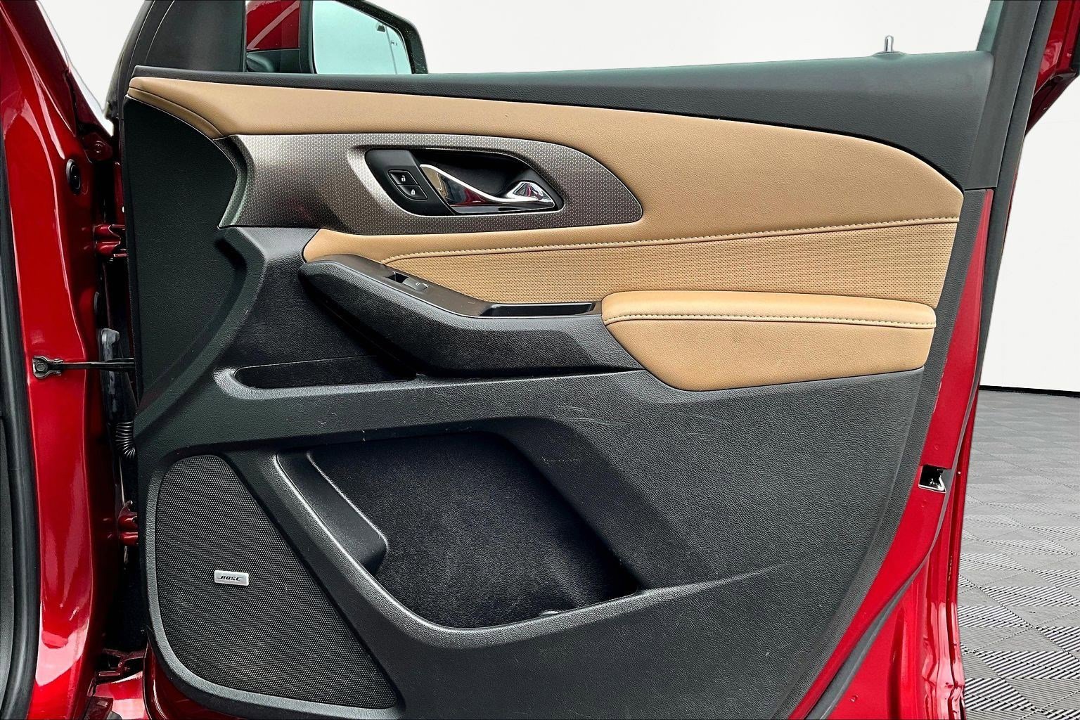 Used 2022 Chevrolet Traverse Premier image 30