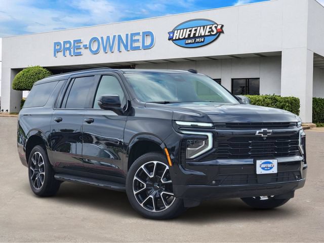 Used 2025 Chevrolet Suburban RST w/ Comfort Package AWD/4WD image 1