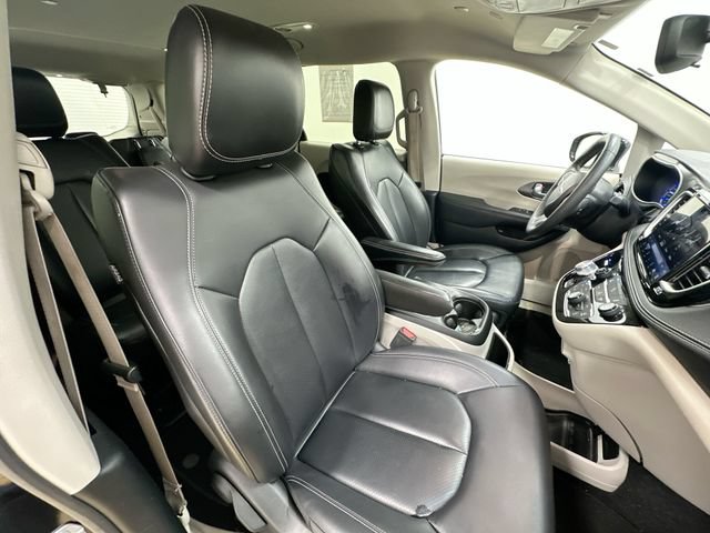 Used 2024 Chrysler Pacifica Limited FWD image 27