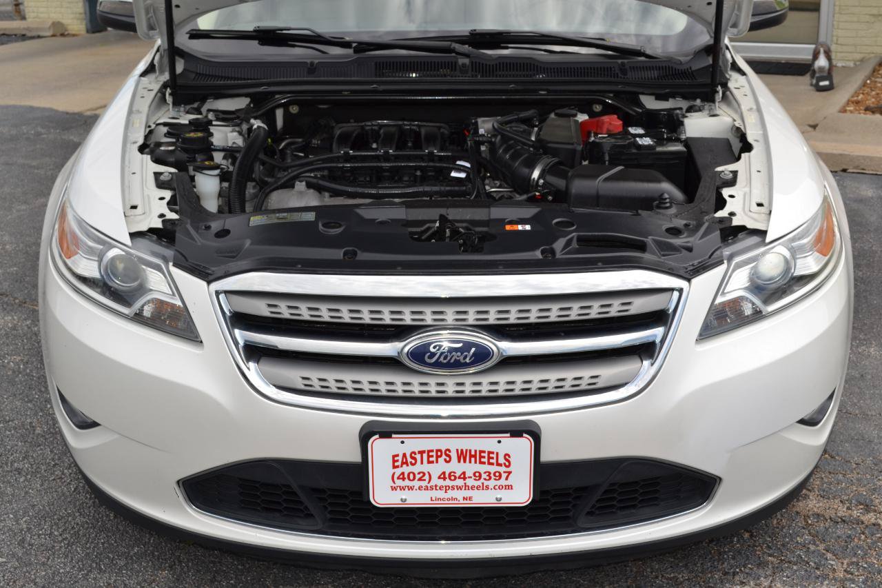 Used 2010 Ford Taurus Limited AWD/4WD image 55